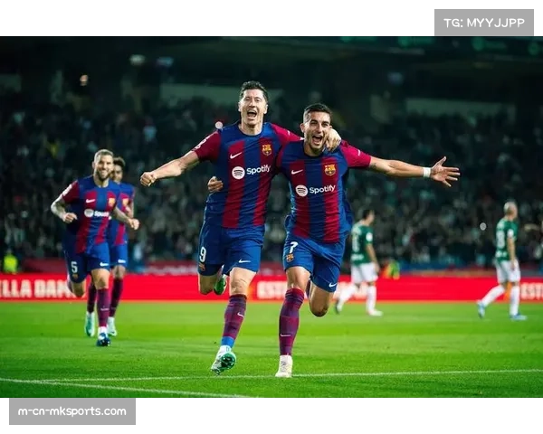 巴萨皇马巅峰对决引热议 中场掌控与锋线火力成胜负关键