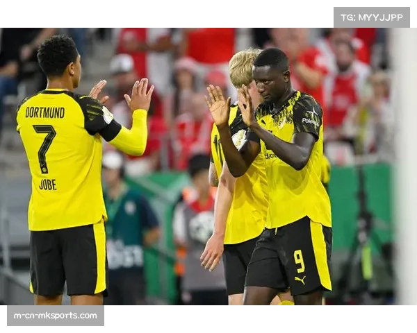 红白埃森主场不敌多特蒙德 德国杯首轮即遭淘汰 红白埃森主场不敌多特蒙德 德国杯首轮即遭淘汰