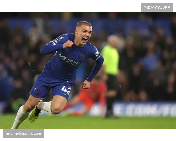 富勒姆2比2战平曼联 积分34分 中场控制力表现不俗 富勒姆2比2战平曼联 积分34分 中场控制力表现不俗